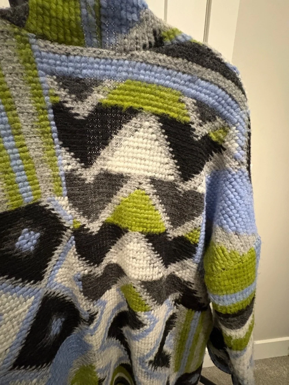 Cardigan - Picture 3 of 5
